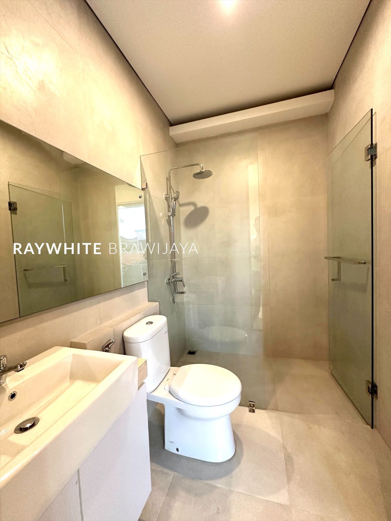 Brand New Modern Minimalis House Area Pejaten