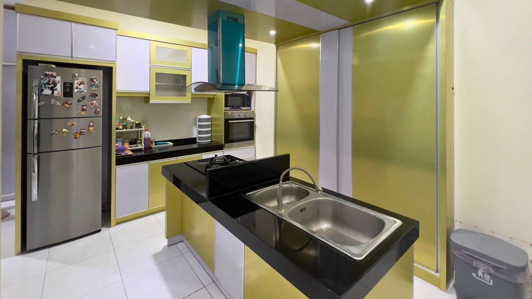 Rumah posisi hoek siap huni di Discovery Conserva Bintaro