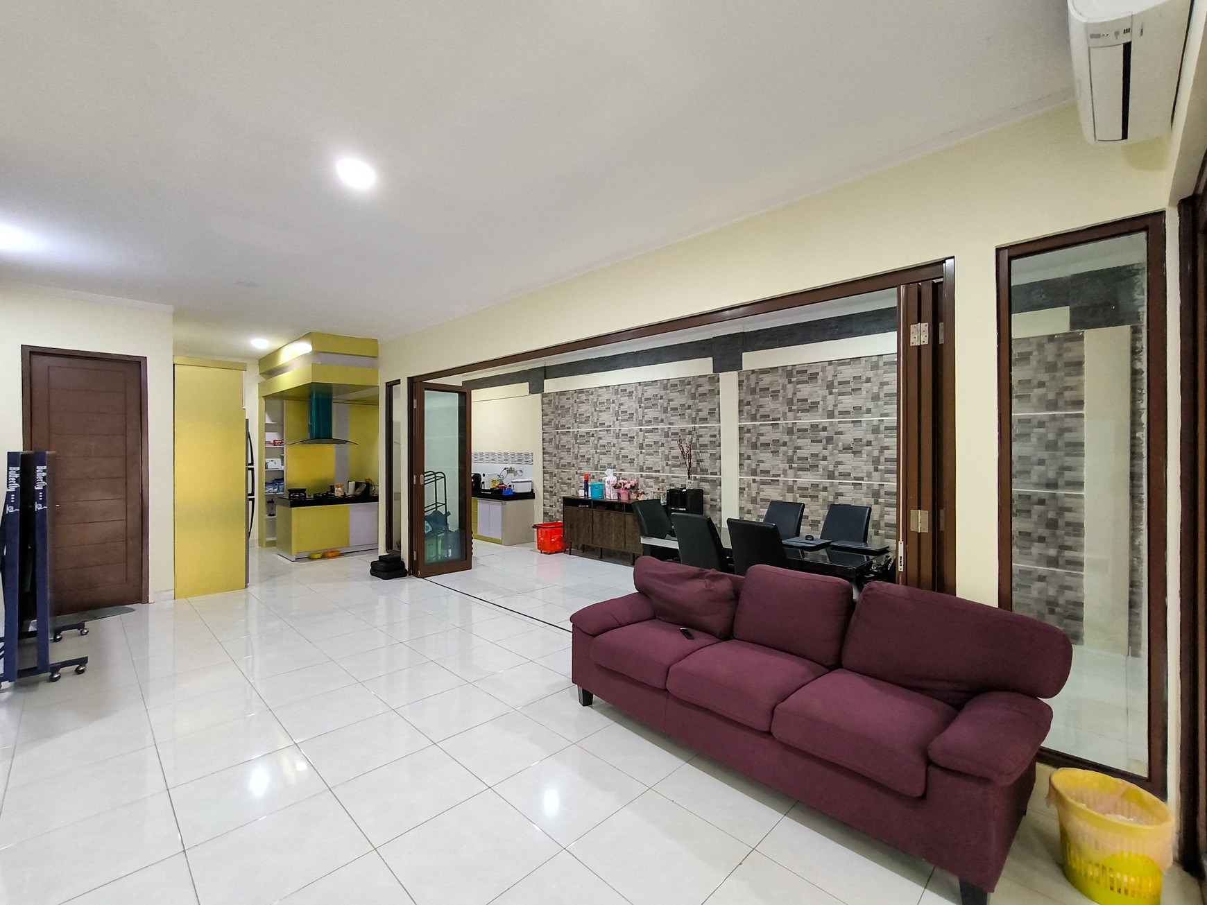 Rumah posisi hoek siap huni di Discovery Conserva Bintaro