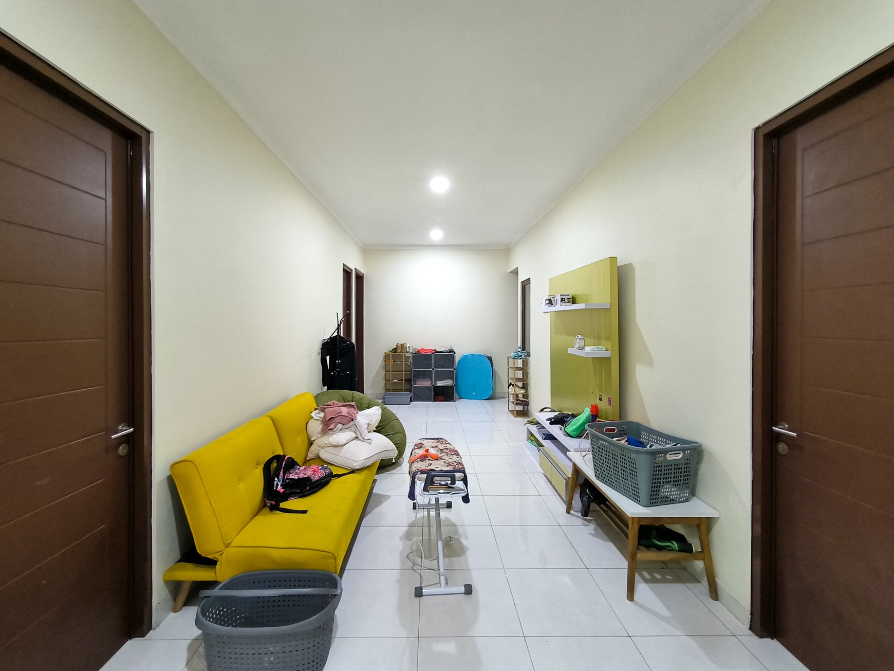 Rumah posisi hoek siap huni di Discovery Conserva Bintaro