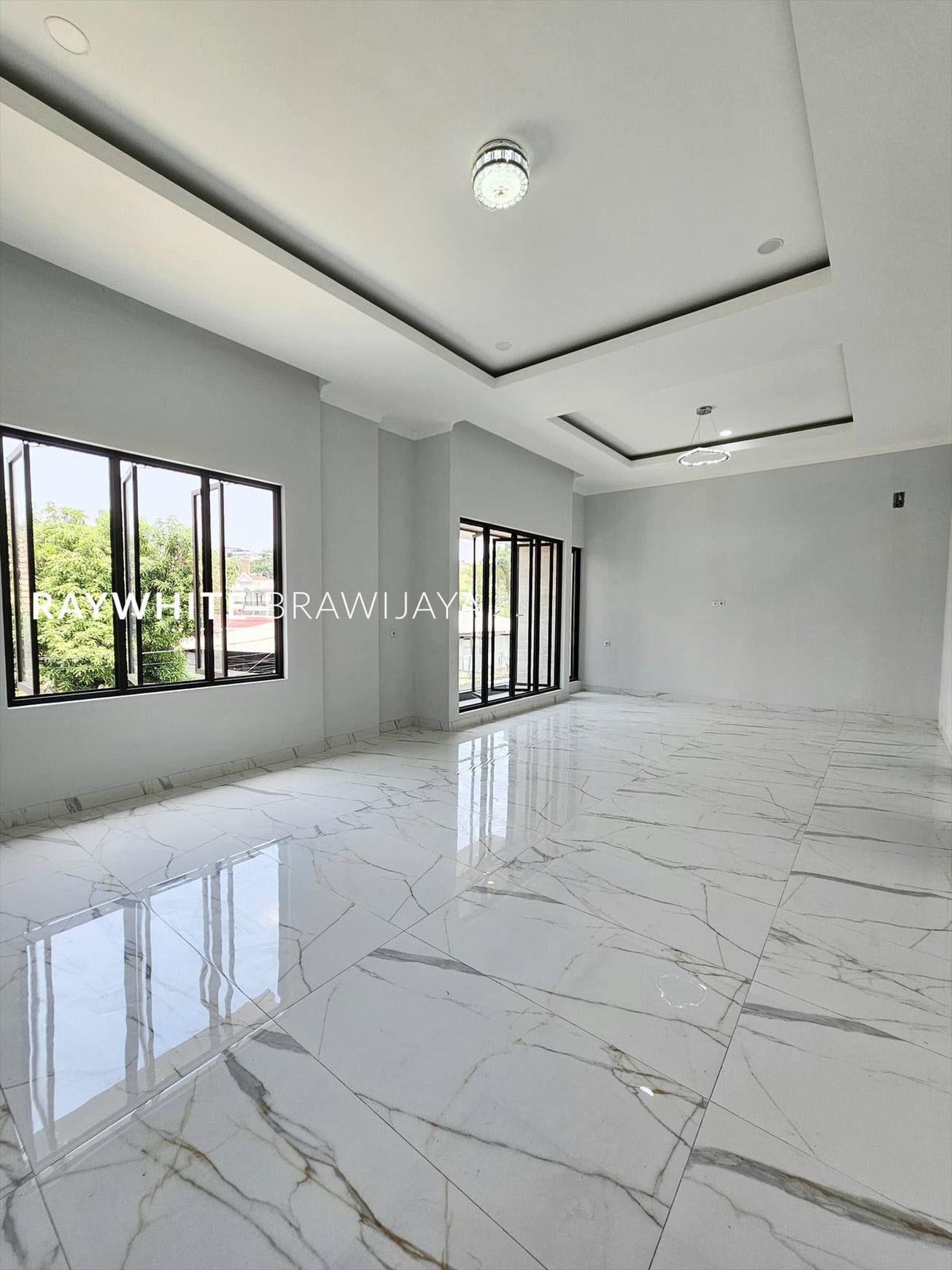 Brand New House Lingkungan Tenang Area Wijaya Timur