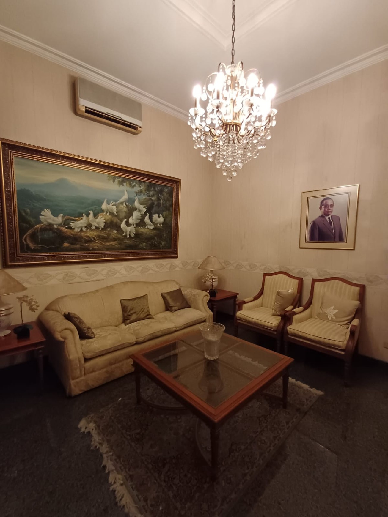 Di Jual  Rumah Jl. Perumahan Kb. Jeruk baru  Kebon Jeruk - Jakbar 