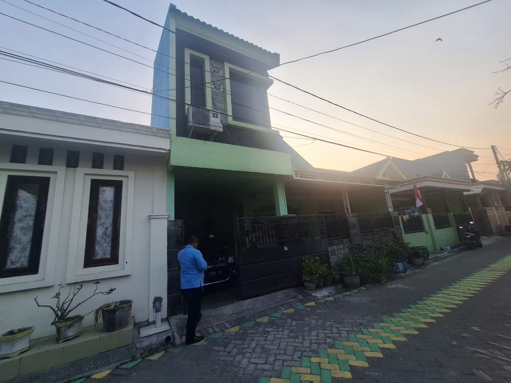 Rumah Murah Surabaya Barat - Graha Kencana Pakal SHM, 2 Lantai, Hanya 350 Juta