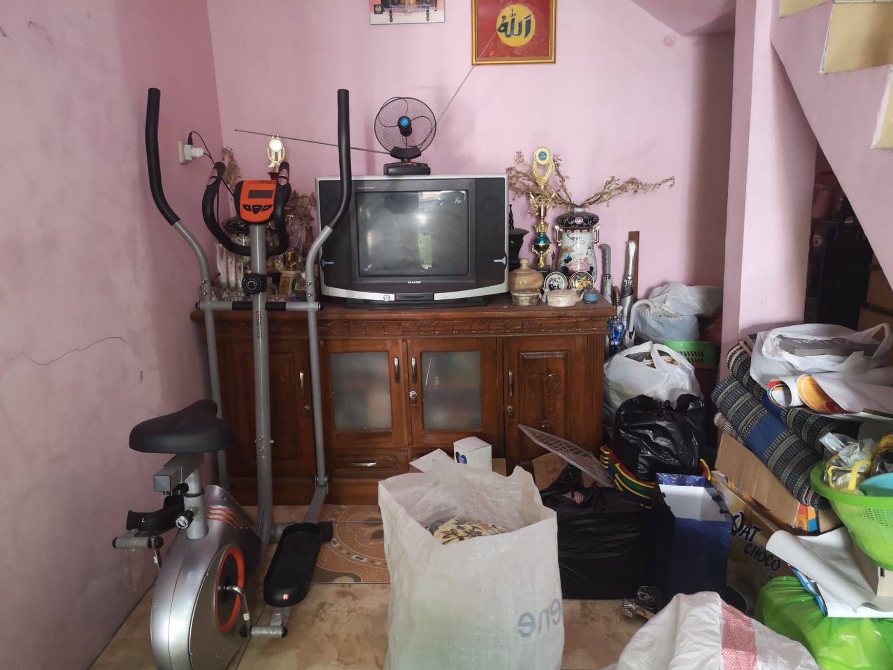 Rumah Murah Surabaya Barat - Graha Kencana Pakal SHM, 2 Lantai, Hanya 350 Juta