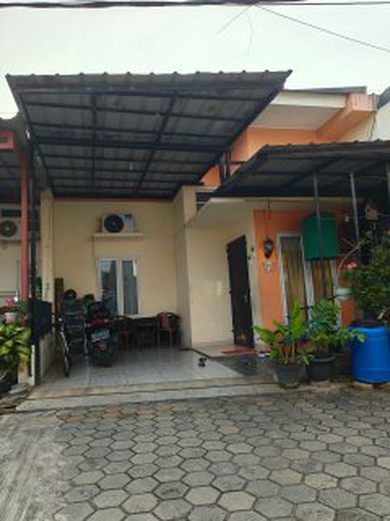 Rumah Minimalis Rapih Di Jual + Kitchen Set & Bed Room Set Di Orchard Garden 2 Sumberjaya