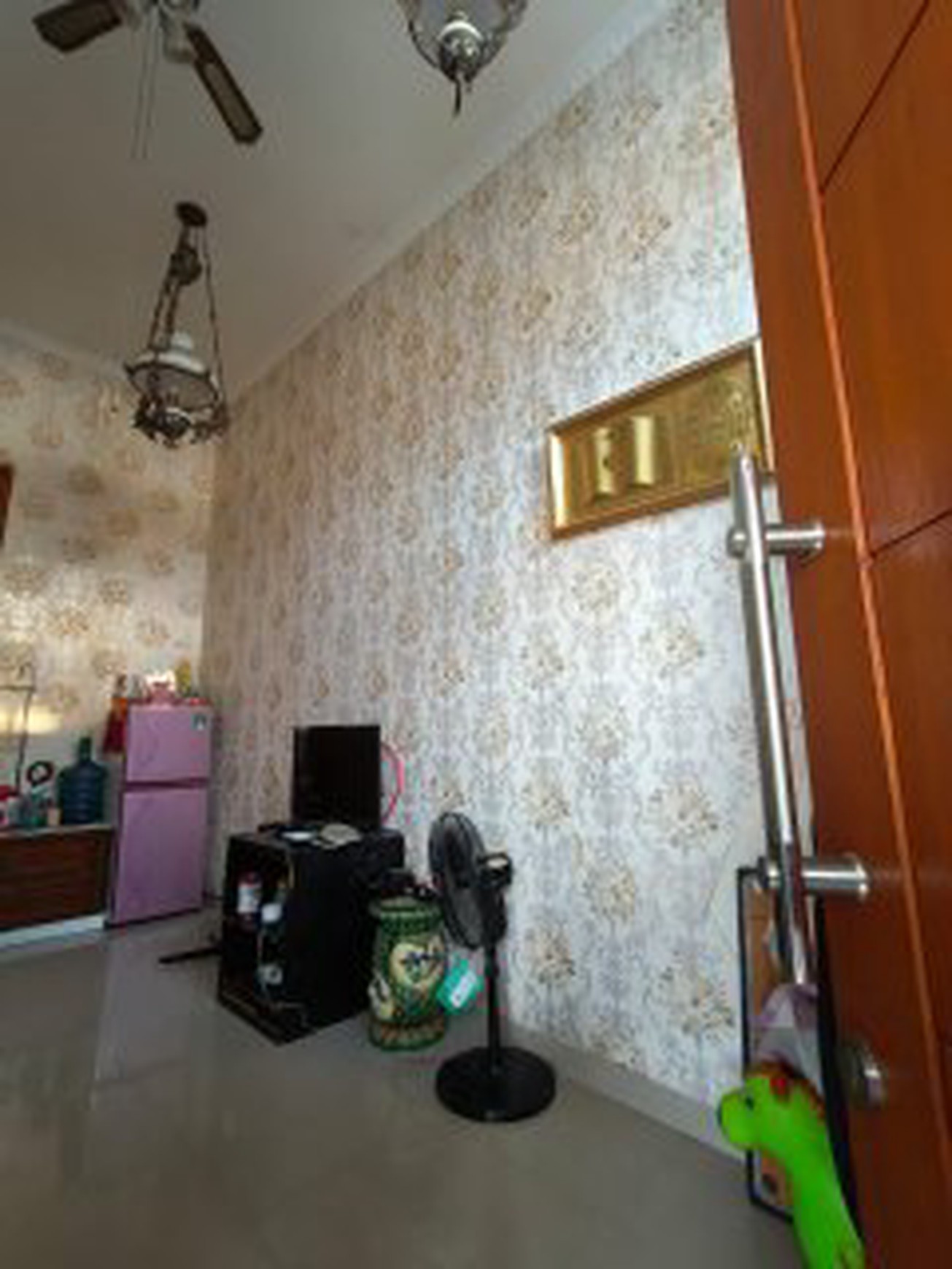 Rumah Minimalis Rapih Di Jual + Kitchen Set & Bed Room Set Di Orchard Garden 2 Sumberjaya