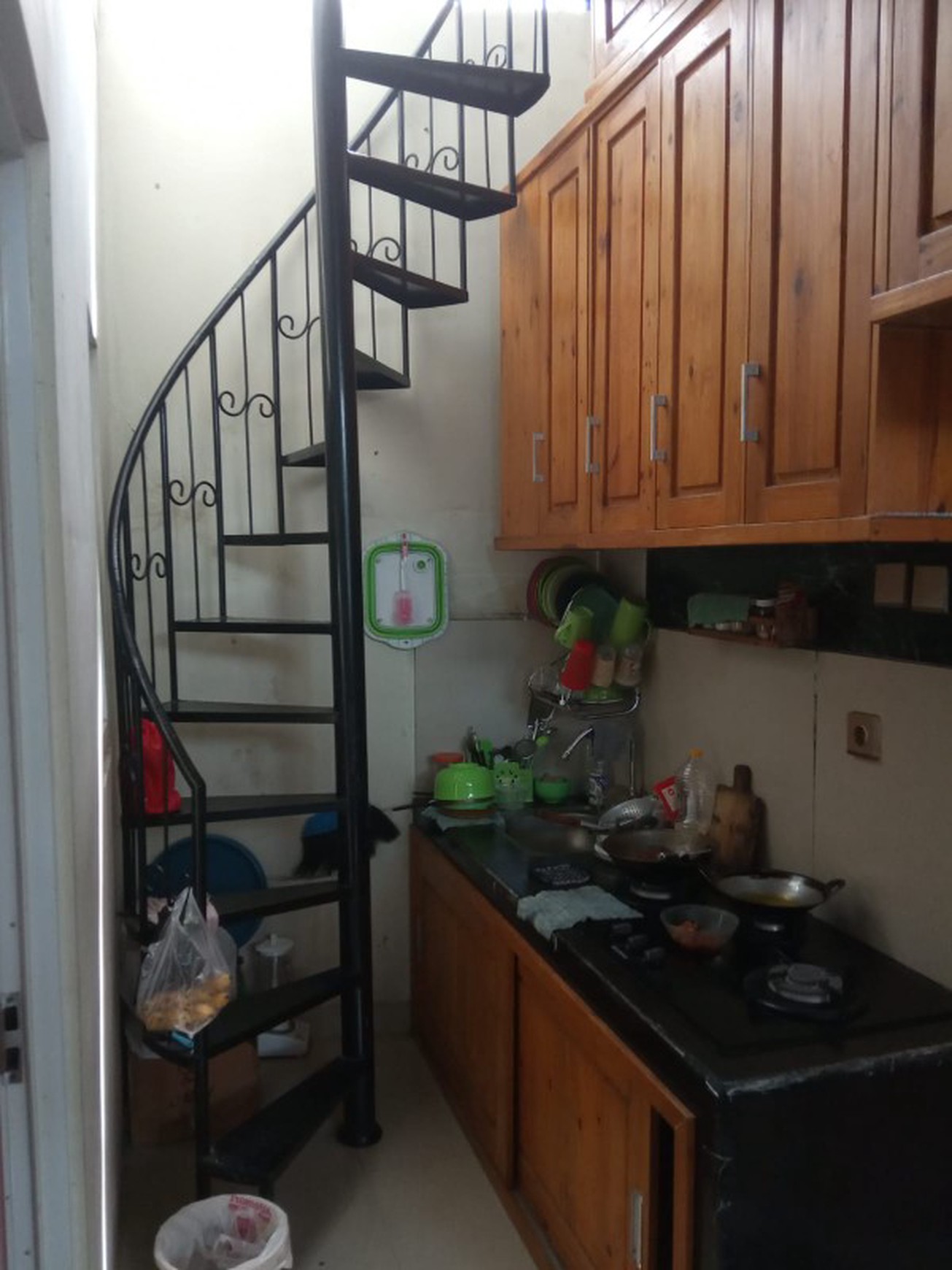 Rumah Minimalis Rapih Di Jual + Kitchen Set & Bed Room Set Di Orchard Garden 2 Sumberjaya