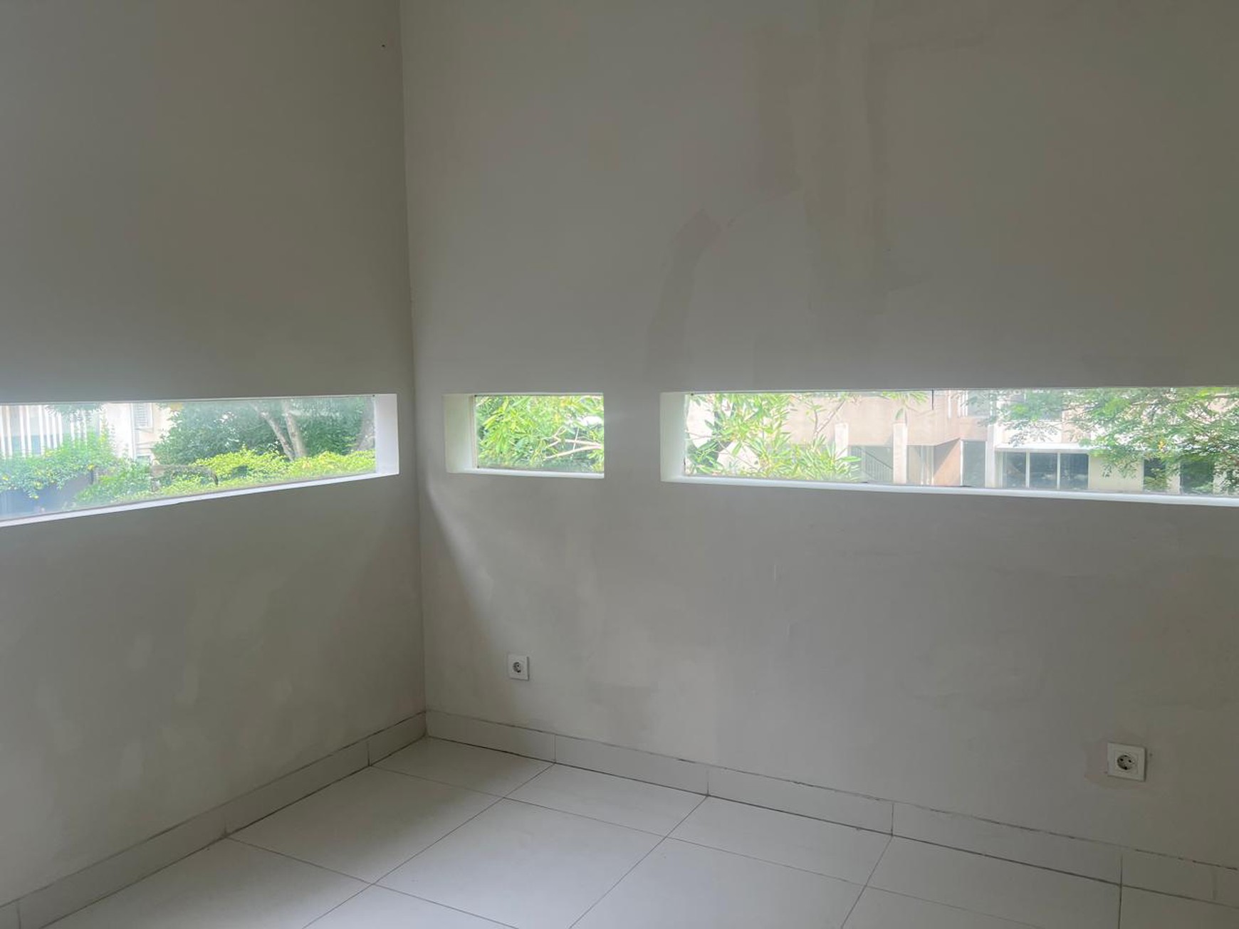 Rumah Bagus Di Discovery Eola Bintaro Jaya Sektor 9