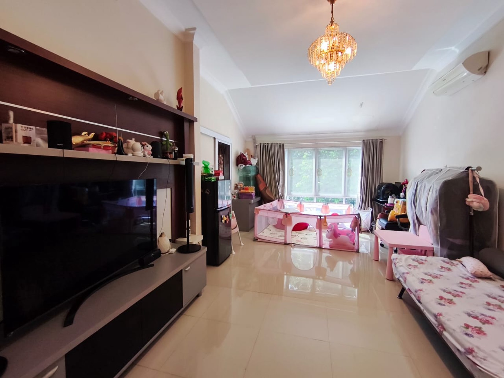 Rumah Bagus Di Emerald Terrace Bintaro Jaya Sektor 9