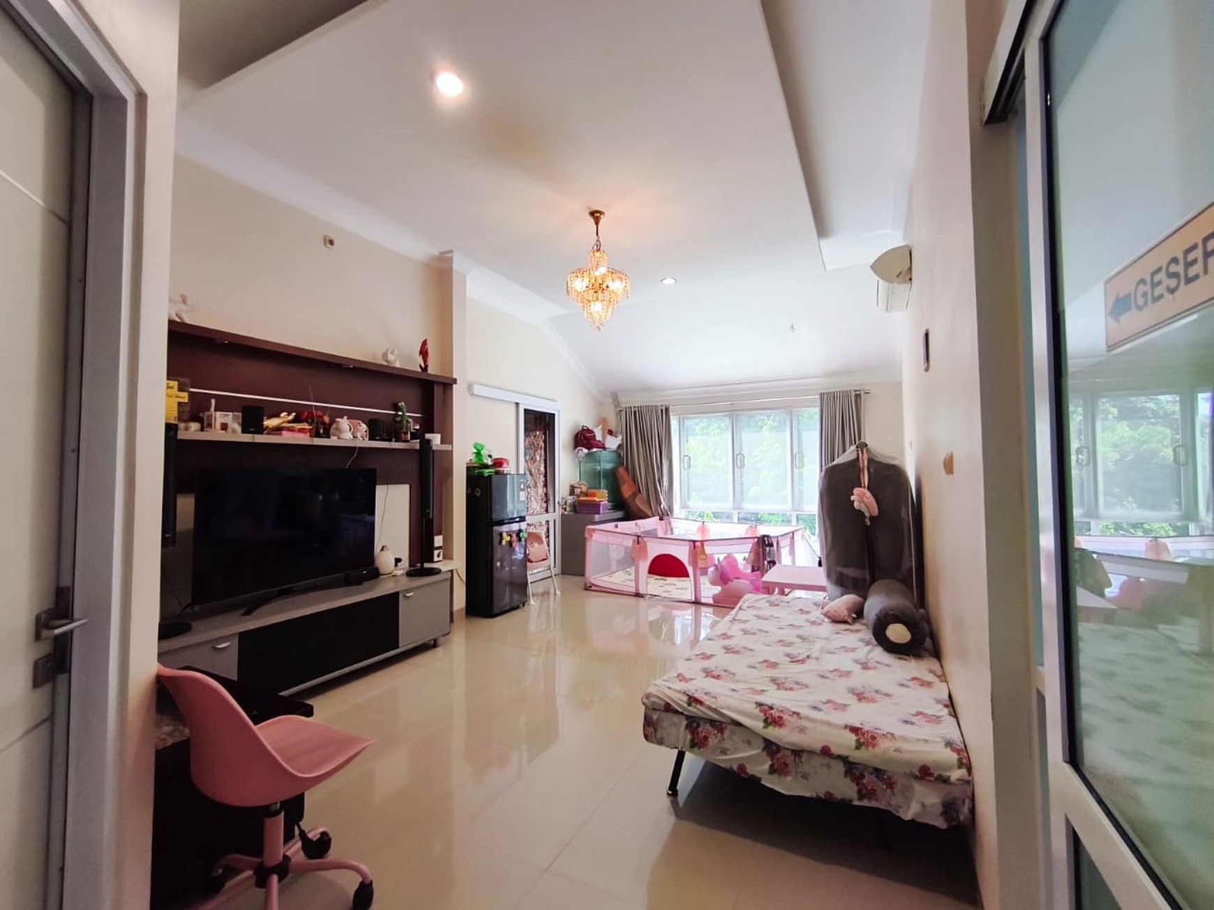 Rumah Bagus Di Emerald Terrace Bintaro Jaya Sektor 9