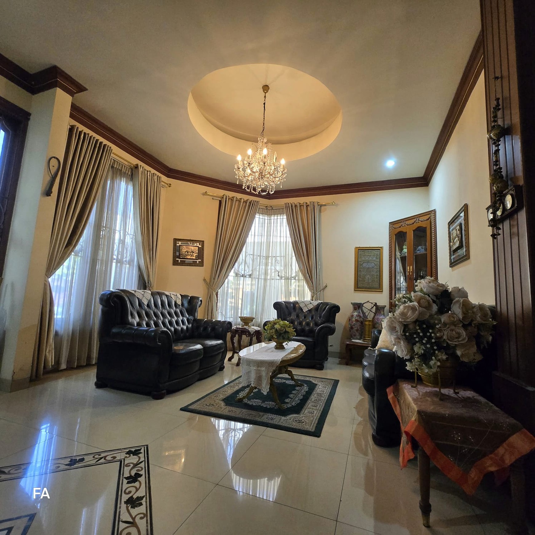 Rumah 2 lantai huk bagus dan terawat, luas 333 m2 di jalan Beton raya. Kayu putih Jakarta Timur