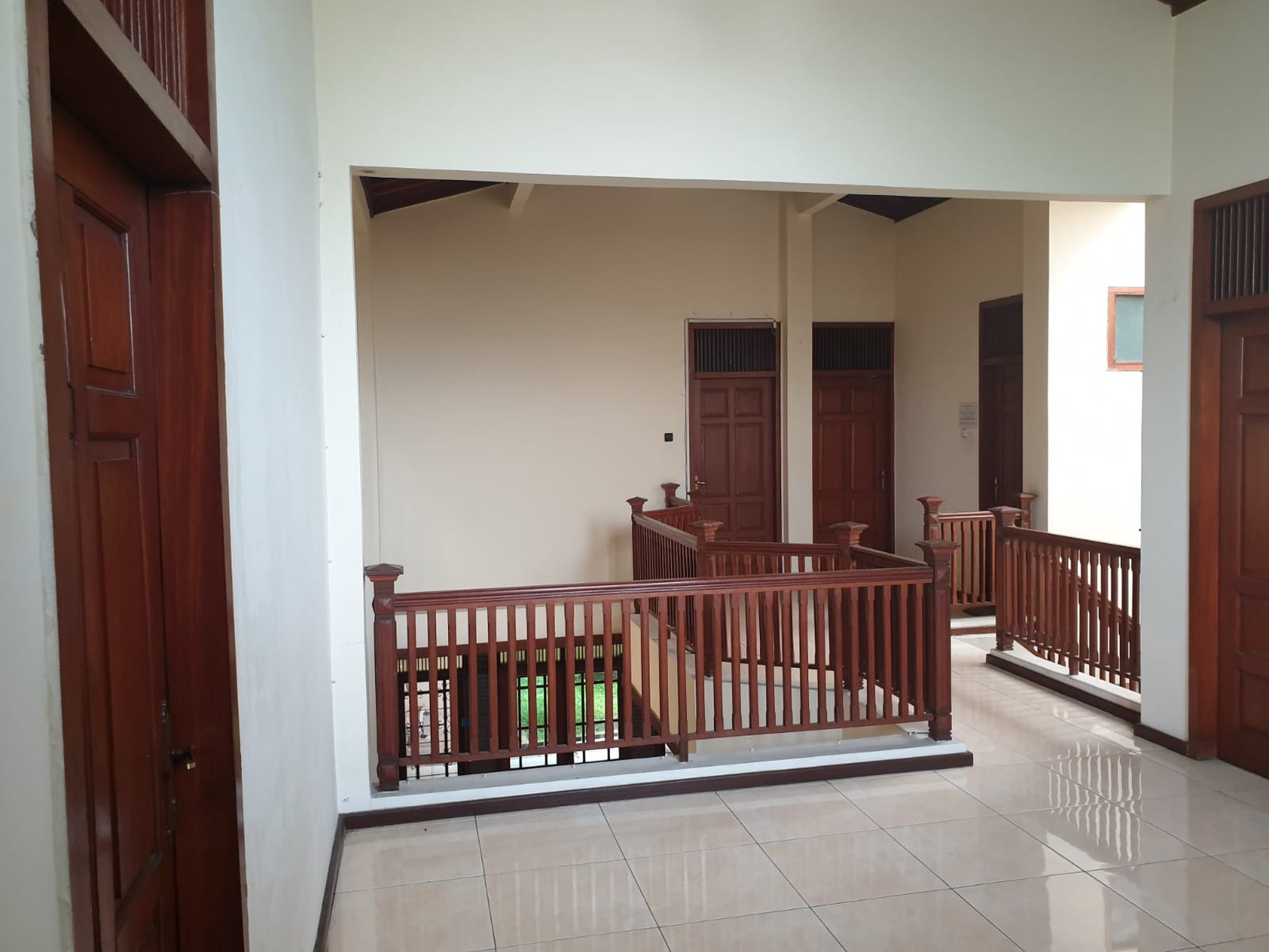 Rumah Bagus Di Jl Cempaka Lestari, Komp Lebak Lestari Indah Lebak Bulus