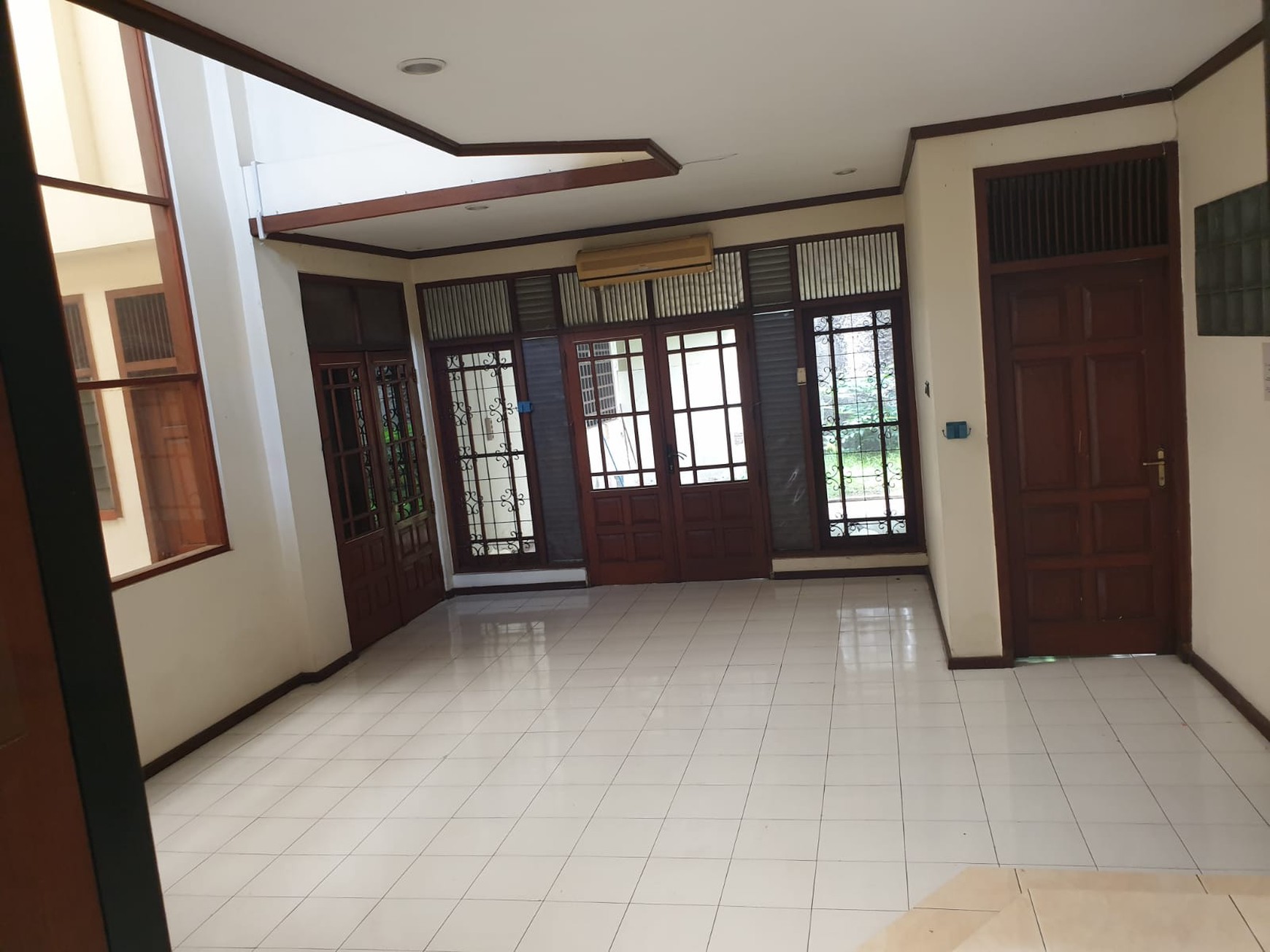 Rumah Bagus Di Jl Cempaka Lestari, Komp Lebak Lestari Indah Lebak Bulus