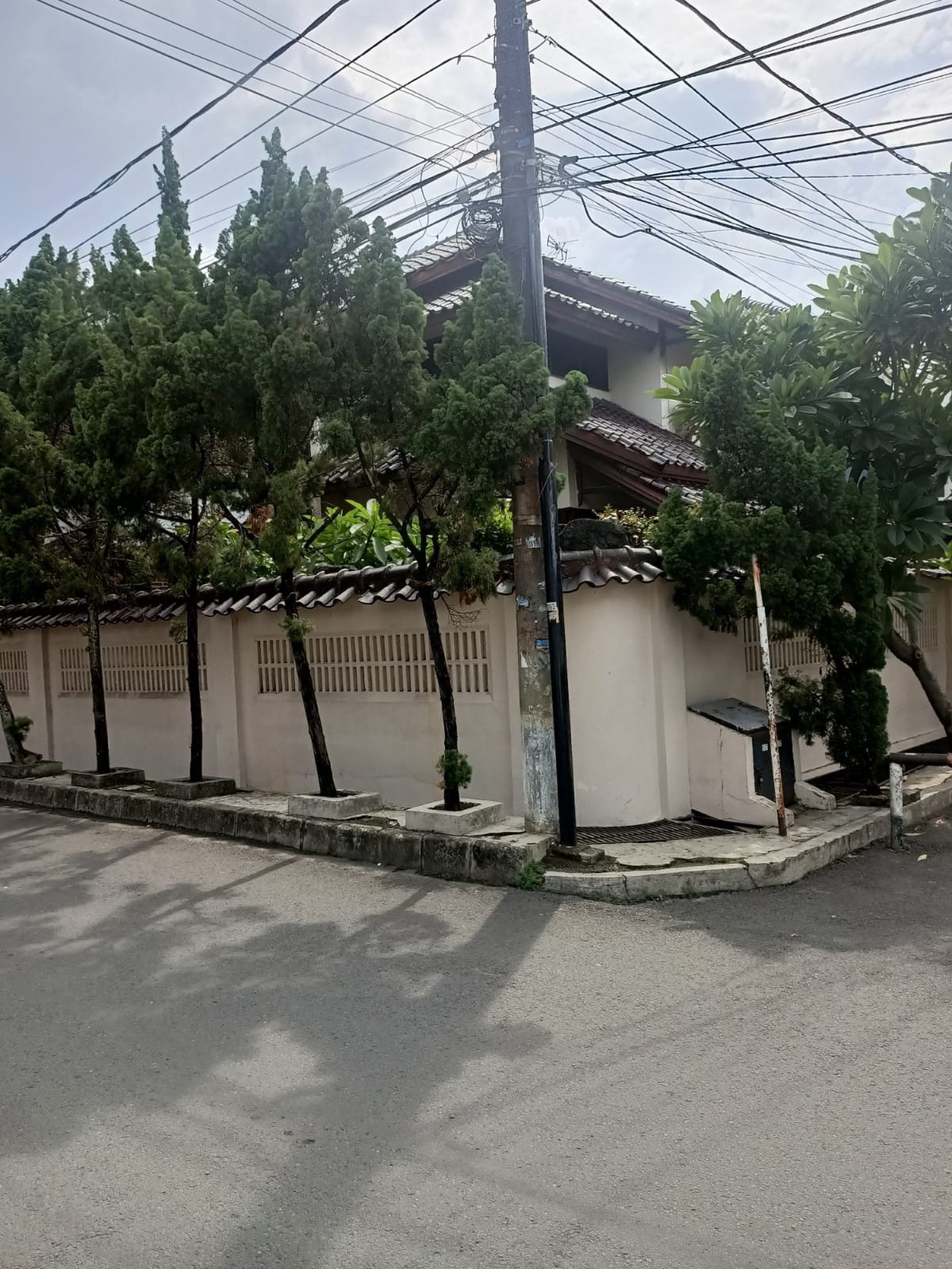 Rumah Bagus Di Jl Lebak Indah Lebak Bulus Jakarta Selatan
