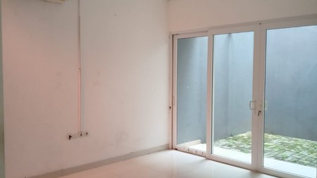 Rumah Bagus Di Jl Alam Elok Pondok Indah Jakarta Selatan