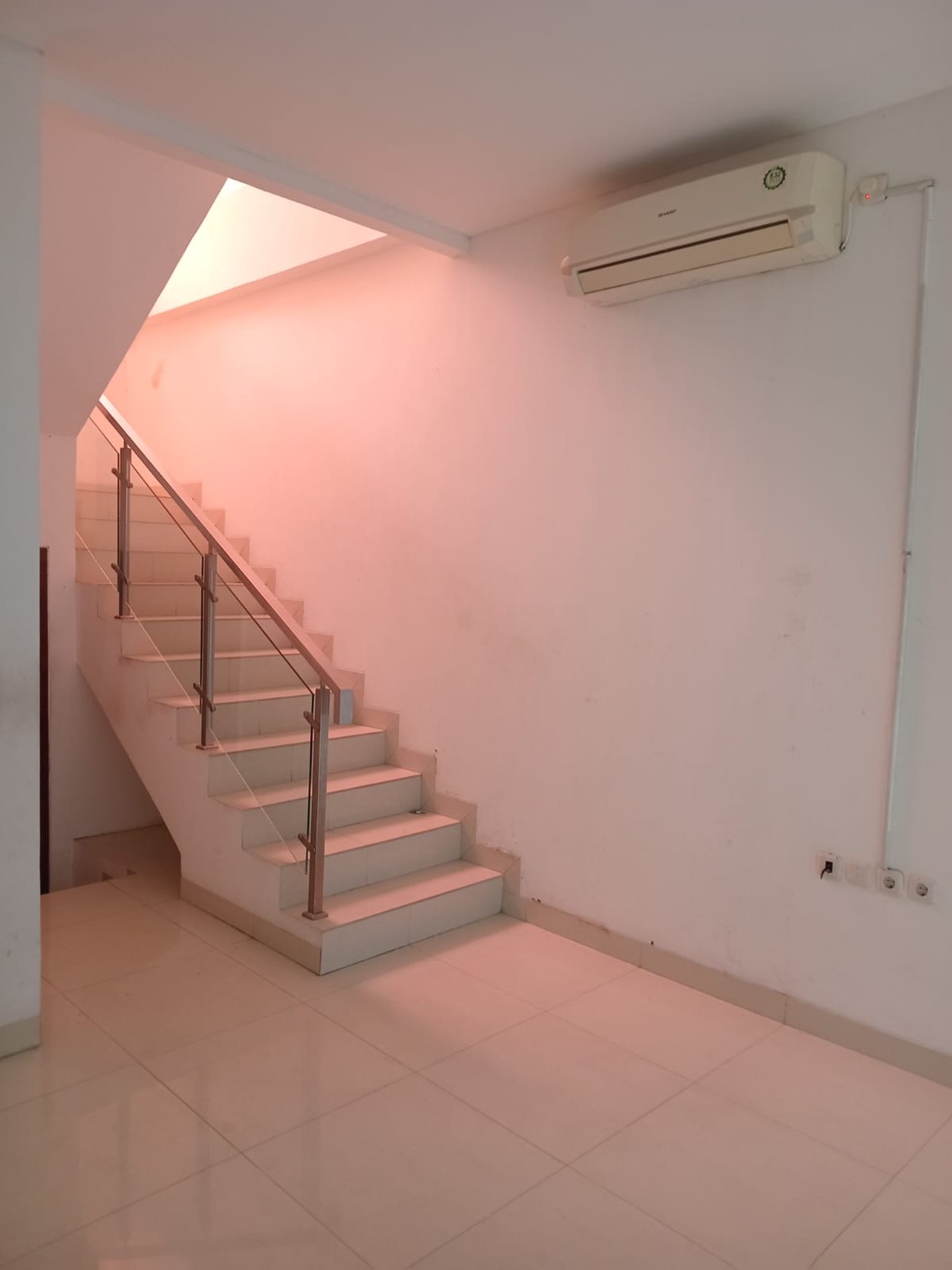 Rumah Bagus Di Jl Alam Elok Pondok Indah Jakarta Selatan