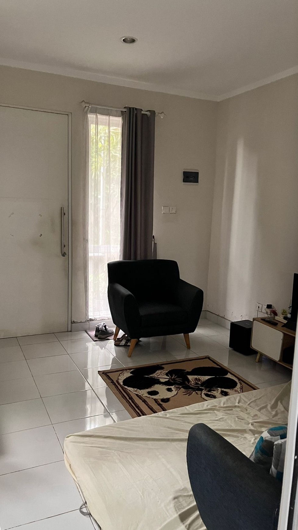 Rumah Cantik 2 Lantai di Serpong Sudah SHM