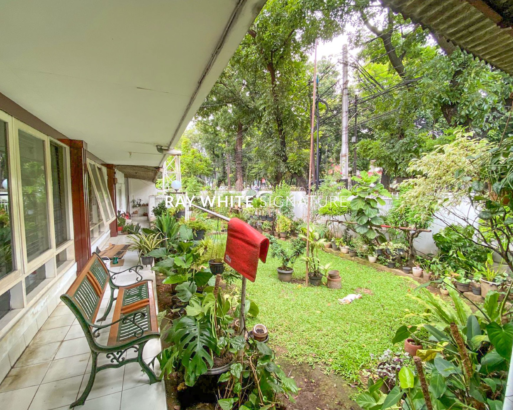 Dijual Rumah Layak Huni Di Lokasi Utama  Jl Wijaya Kebayoran Baru 