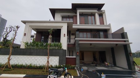 Rumah Brand New, Smart home hoek dgn pool di Dharmawangsa home, Bintaro