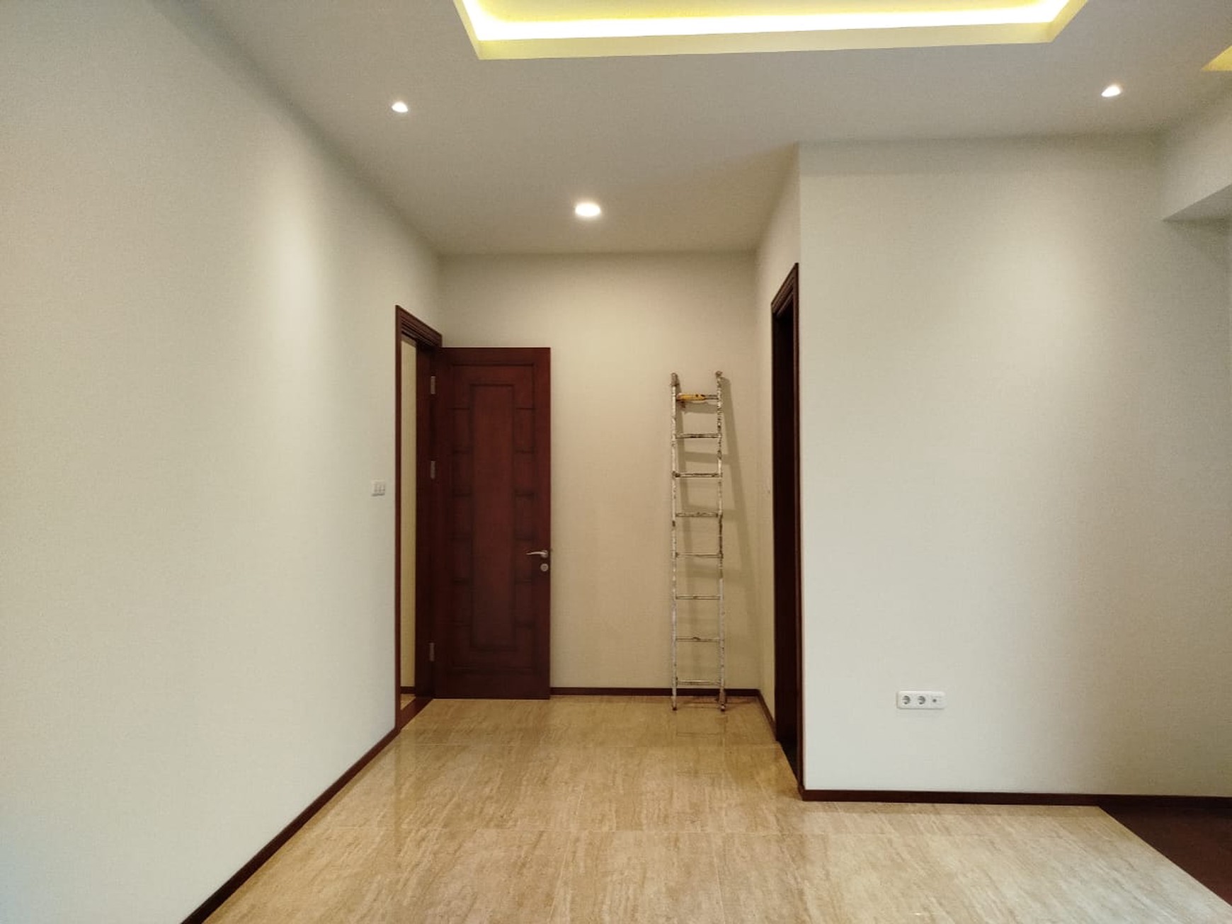 Rumah Brand New, Smart home hoek dgn pool di Dharmawangsa home, Bintaro