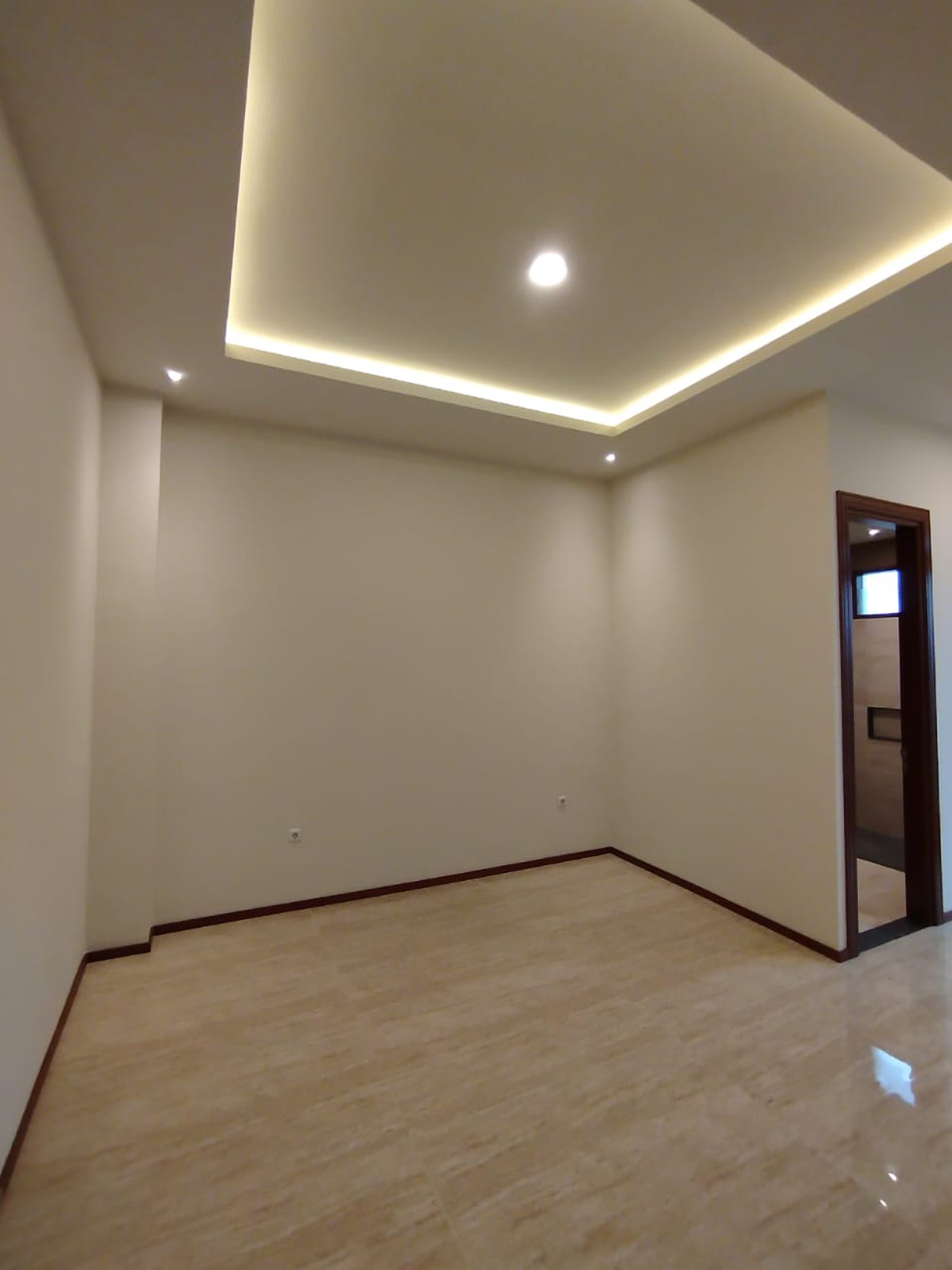 Rumah Brand New, Smart home hoek dgn pool di Dharmawangsa home, Bintaro