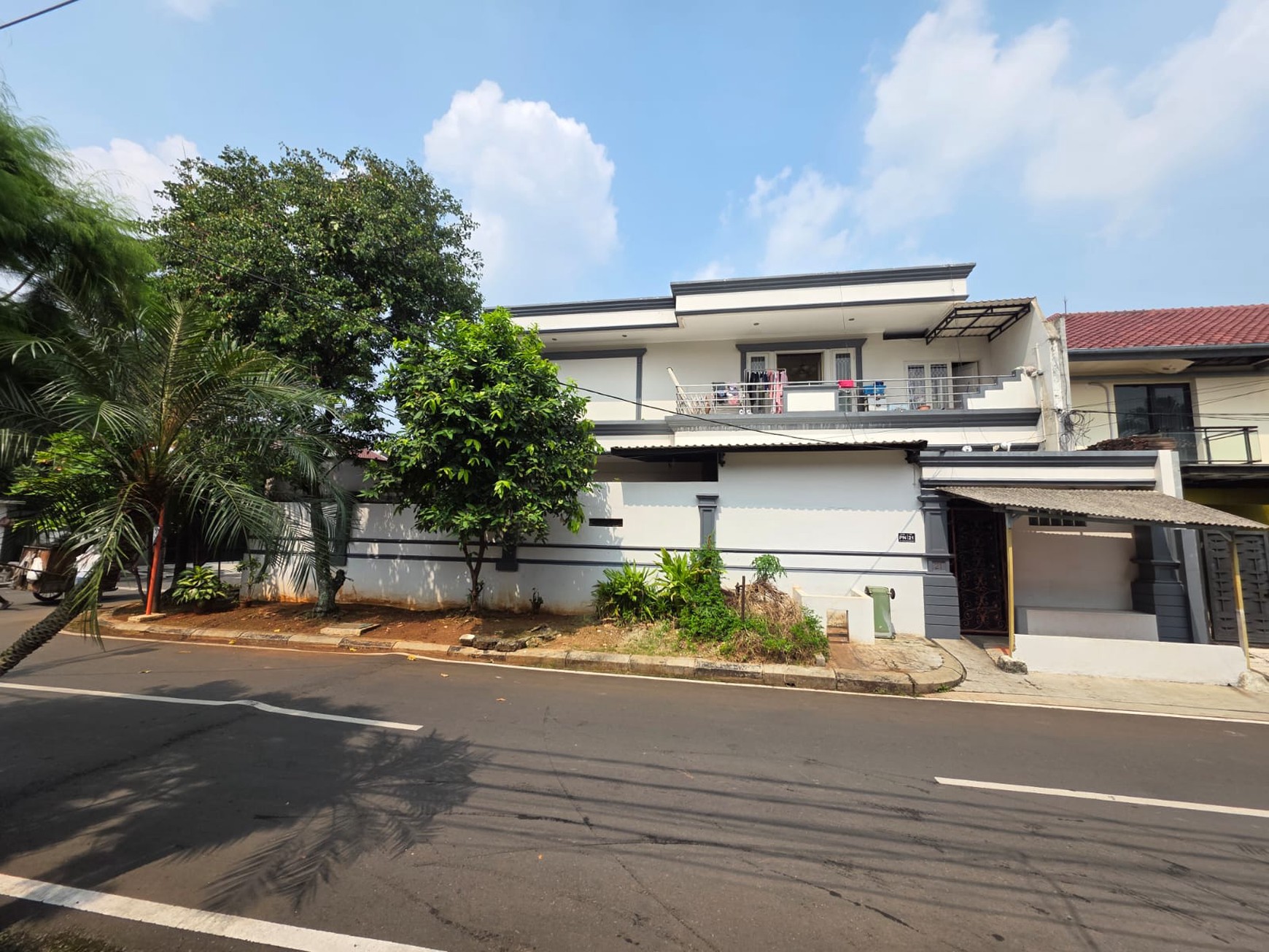 Rumah Bagus dI Pinang Residence, Jl Deplu Raya Pondok Pinang