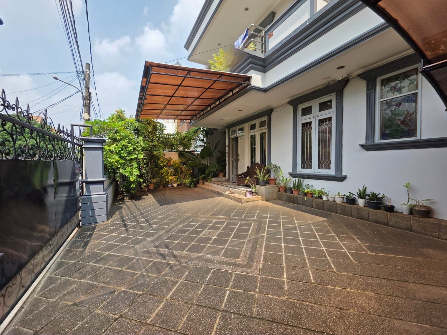Rumah Bagus dI Pinang Residence, Jl Deplu Raya Pondok Pinang