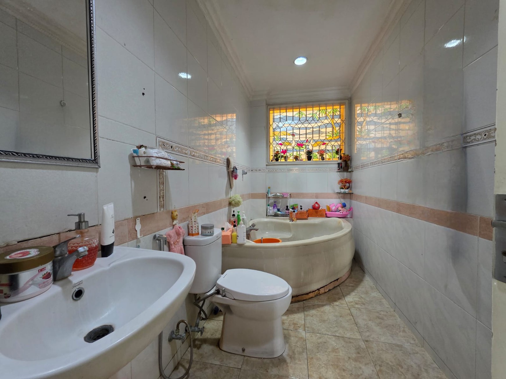 Rumah Bagus dI Pinang Residence, Jl Deplu Raya Pondok Pinang