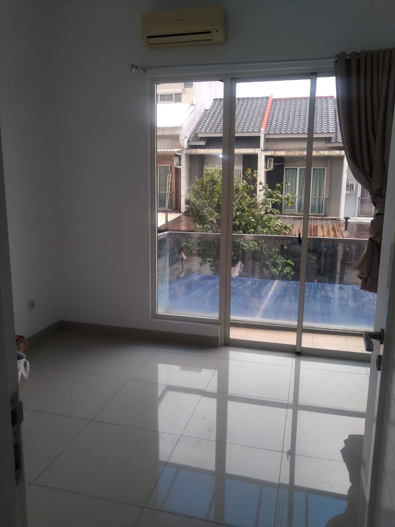 Rumah Bagus Di Jl Jade, Residence One BSD Tangerang Selatan