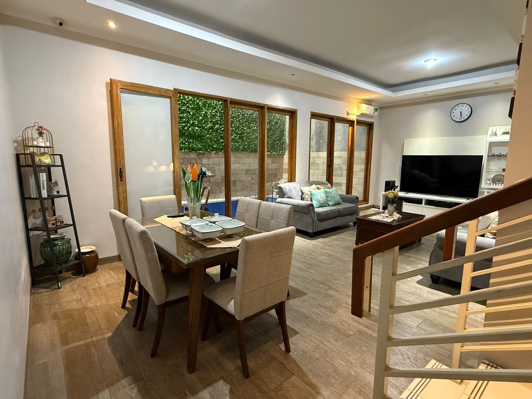 Rumah Design MEWAH dan Siap Huni. @Kebayoran Village, Bintaro