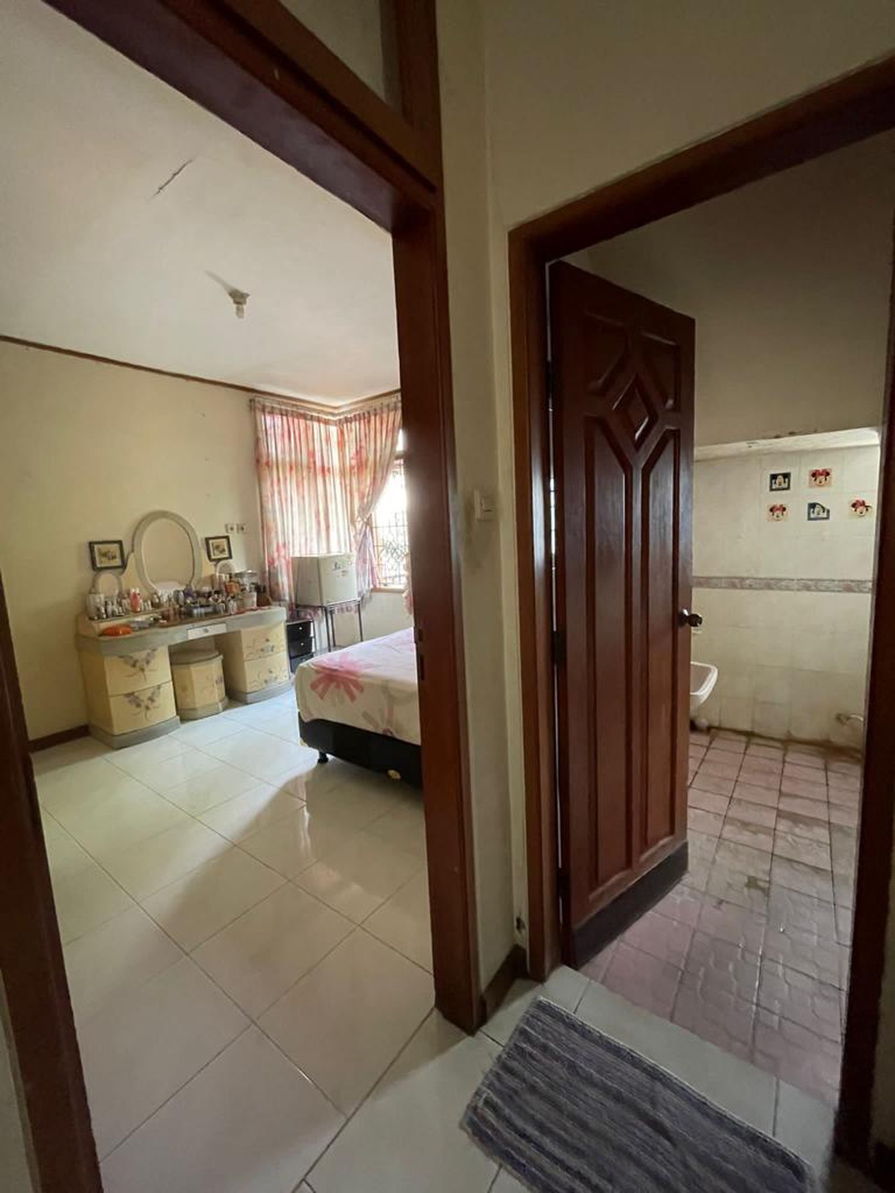 DI Jual rumah jalan Kemuning raya utan kayu