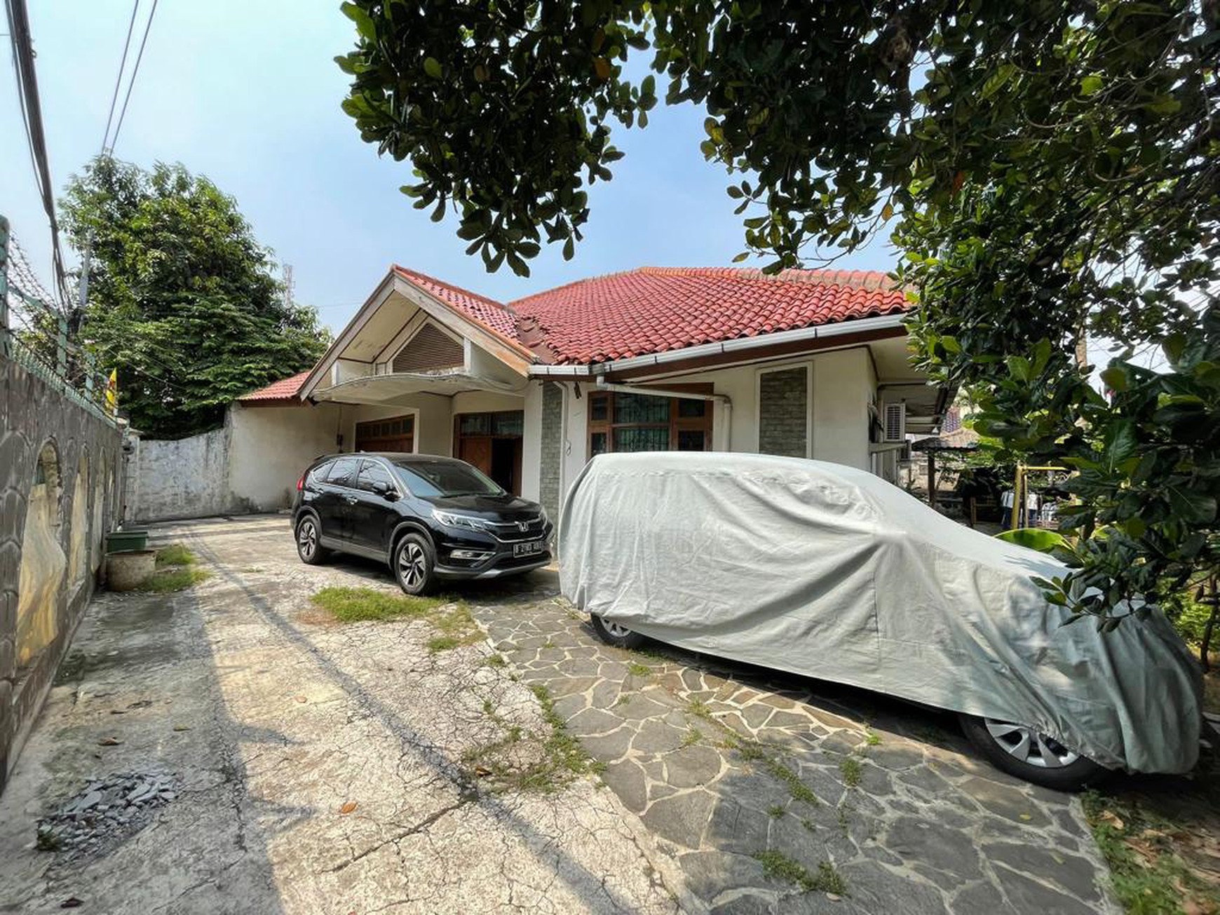 DI Jual rumah jalan Kemuning raya utan kayu