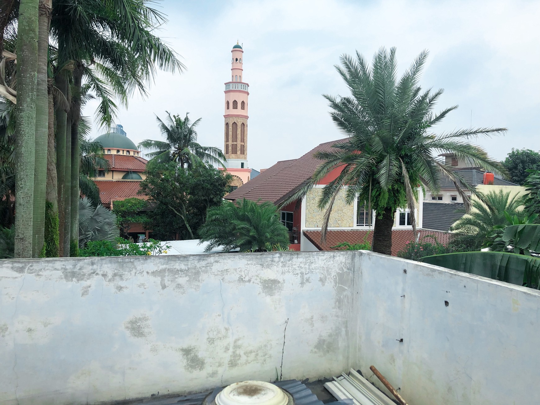 Rumah Luas Di Area Bisnis Sektor 5 Pisok Bintaro Jaya