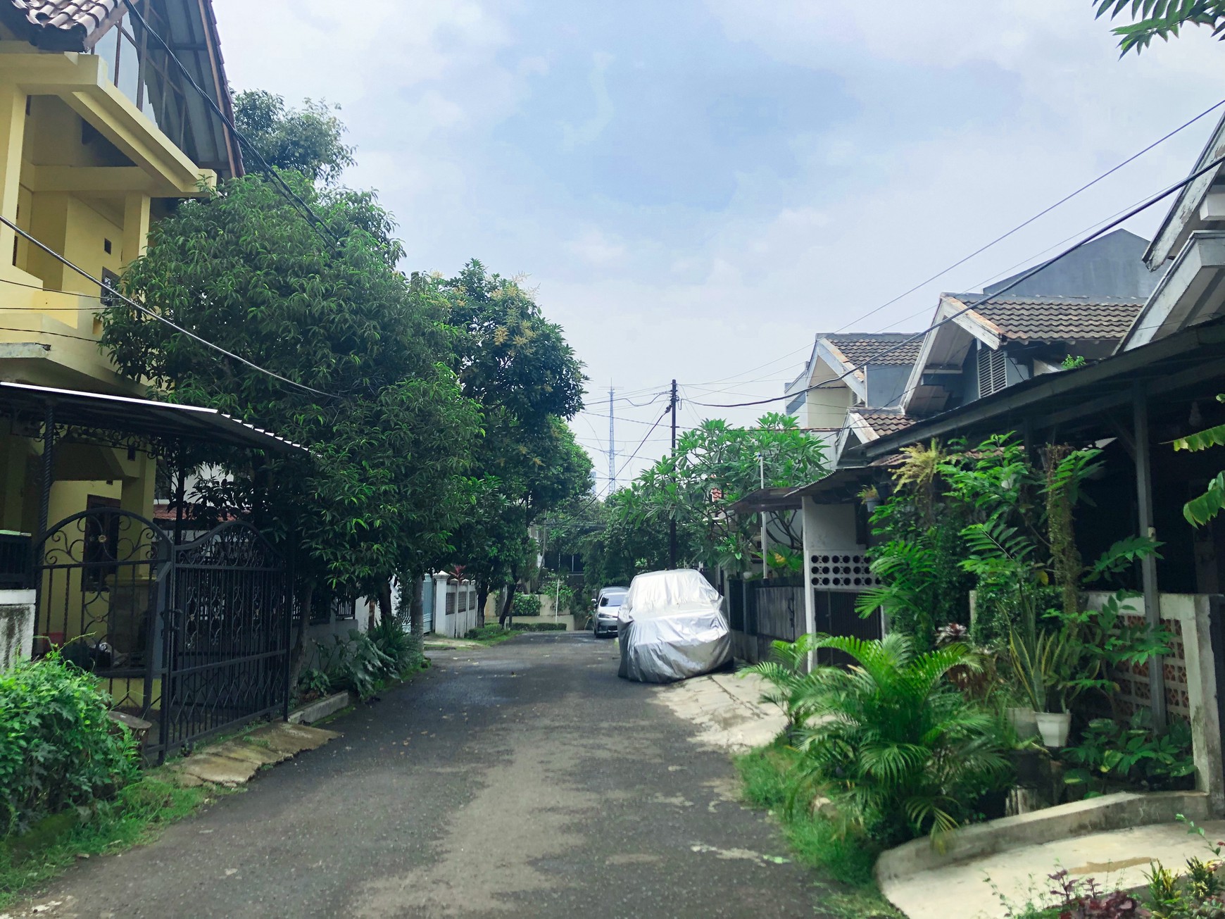 Rumah Luas Di Area Bisnis Sektor 5 Pisok Bintaro Jaya