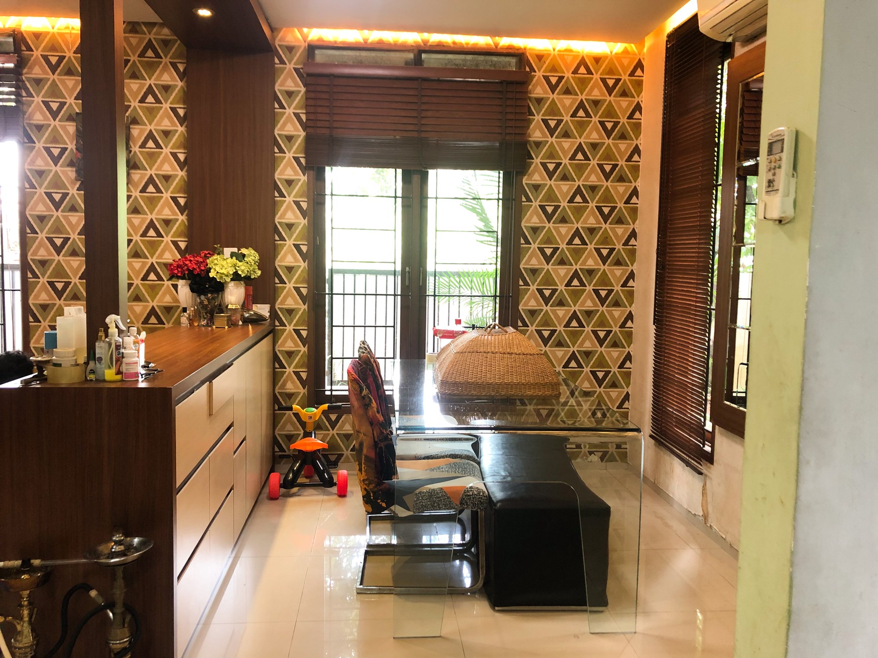 Rumah Luas Di Area Bisnis Sektor 5 Pisok Bintaro Jaya