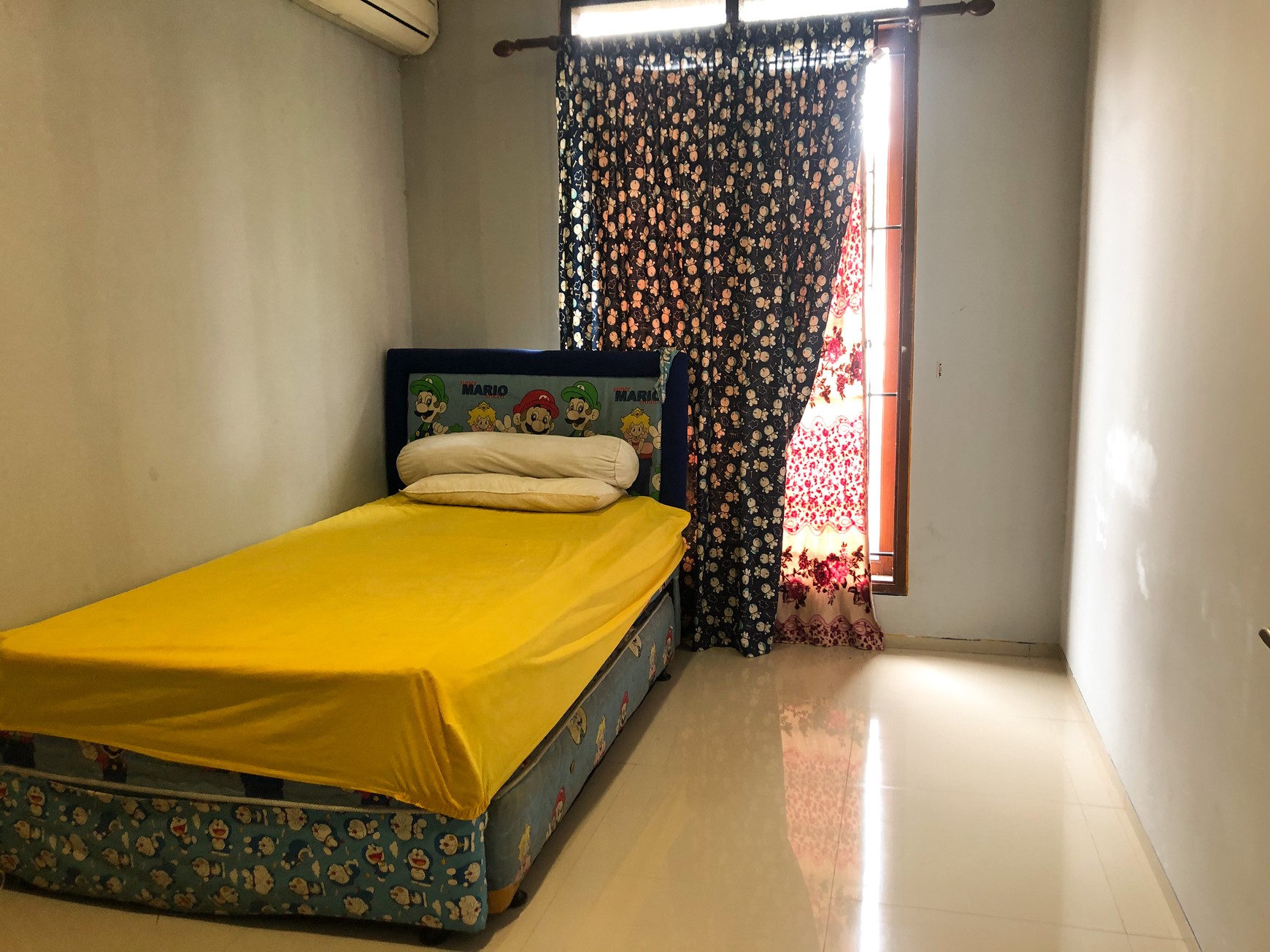 Rumah Luas Di Area Bisnis Sektor 5 Pisok Bintaro Jaya