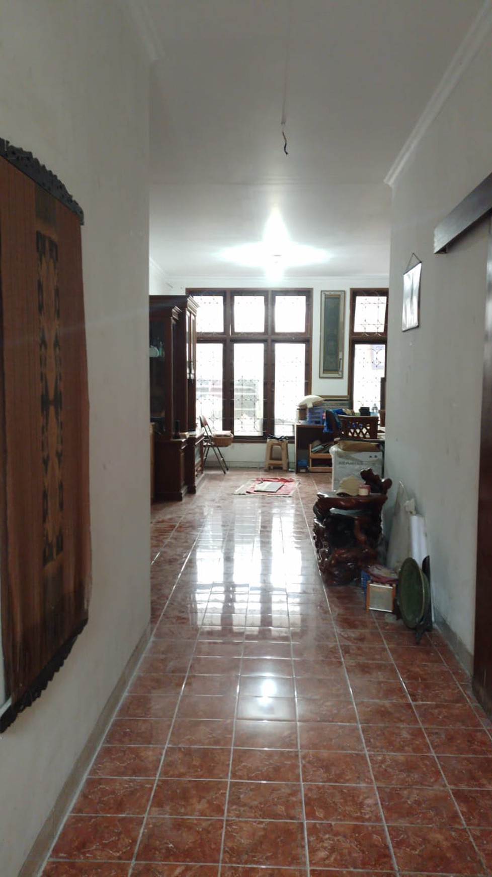 Rumah Siap Huni dengan Hunian Nyaman dan Asri di Bintaro.