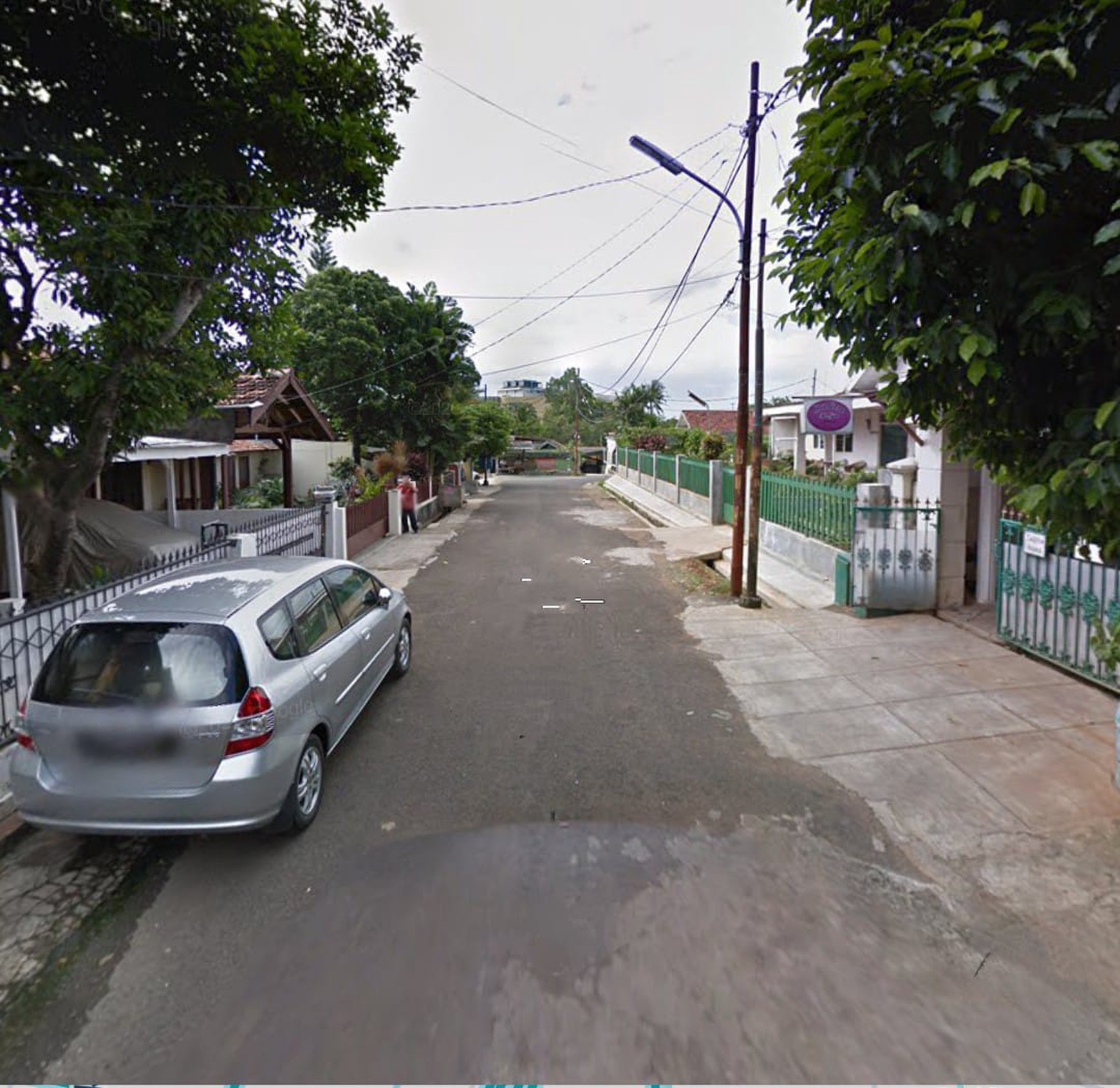 Rumah Under Renovation dkt Stasiun dan TransUm Di Jl Jatipadang  Pasar Minggu Jakarta Selatan