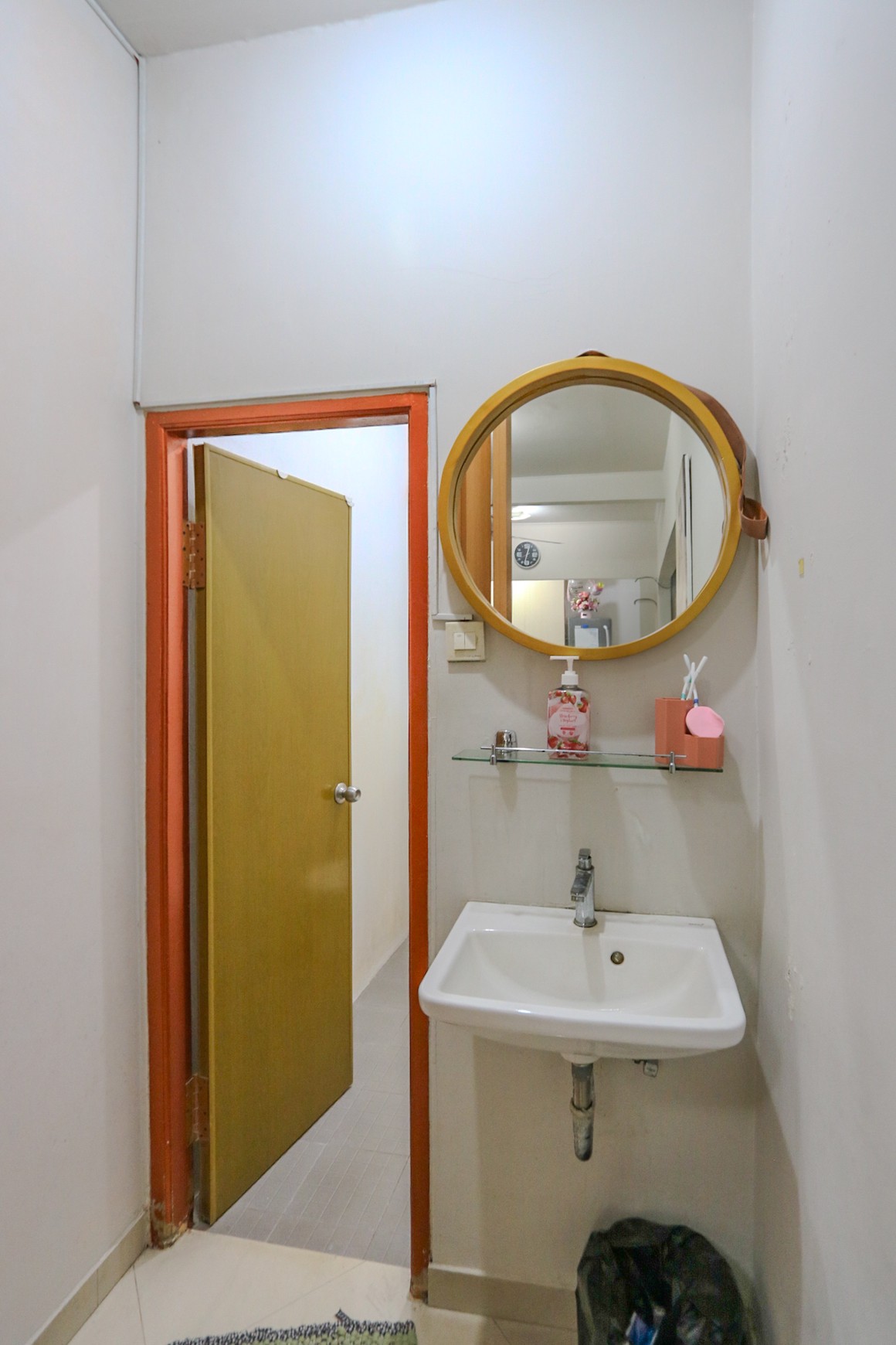 RUMAH COZY DI MALEO BINTARO, DEKAT JALAN TOL, AKSES MUDAH KE PONDOK INDAH, BSD CITY
