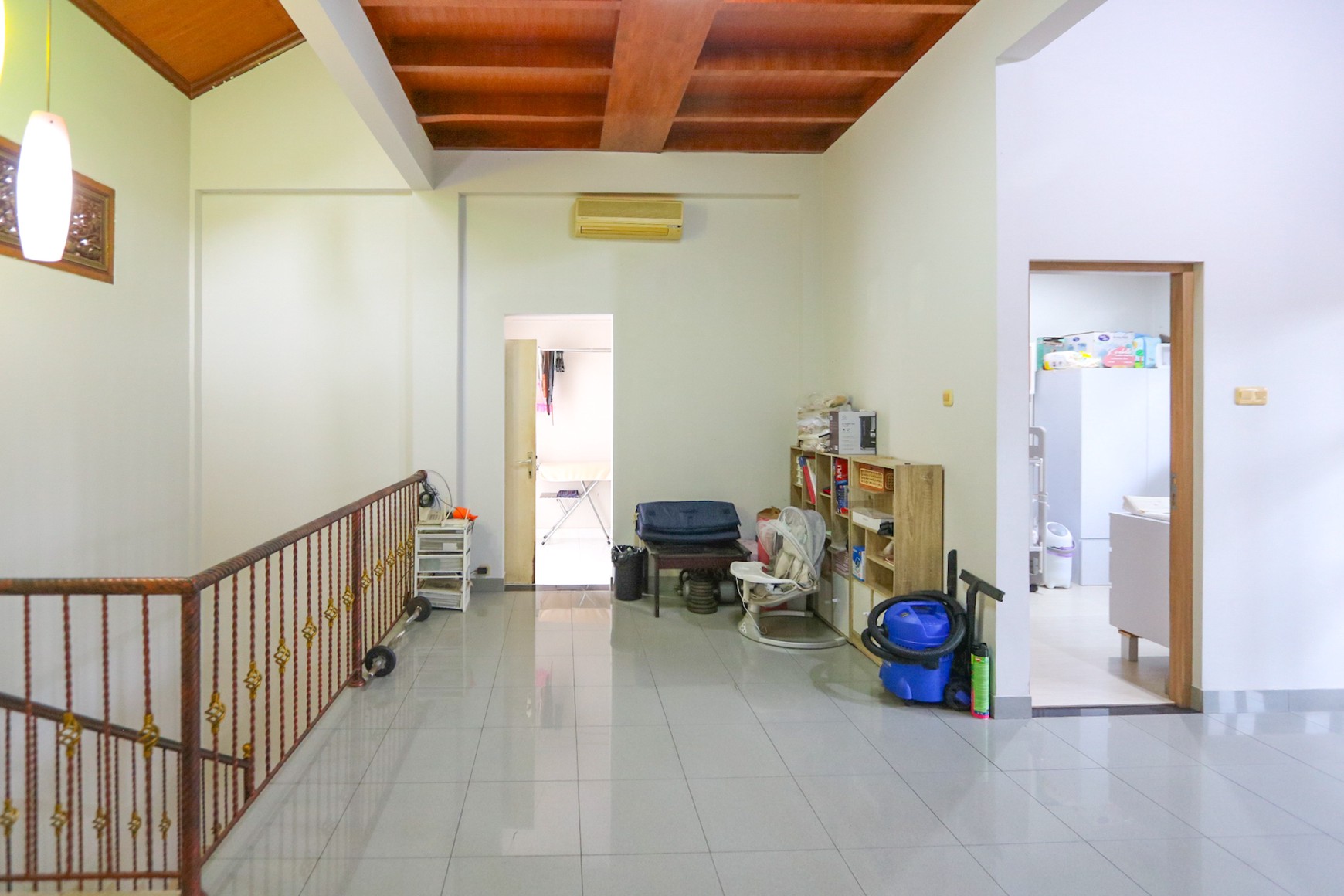 RUMAH COZY DI MALEO BINTARO, DEKAT JALAN TOL, AKSES MUDAH KE PONDOK INDAH, BSD CITY