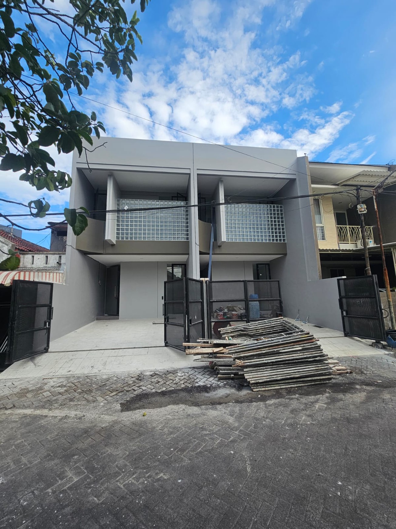 Dijual Rumah Baru Murah di Sutorejo Tengah Surabaya Timur