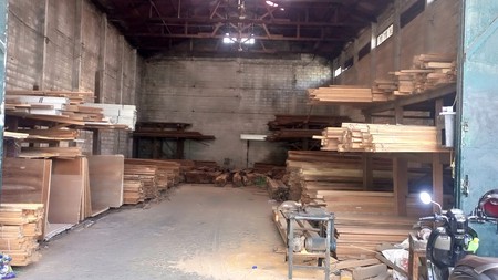 Dijual Gudang 2 lantai di Jl Abdul Karim Surabaya