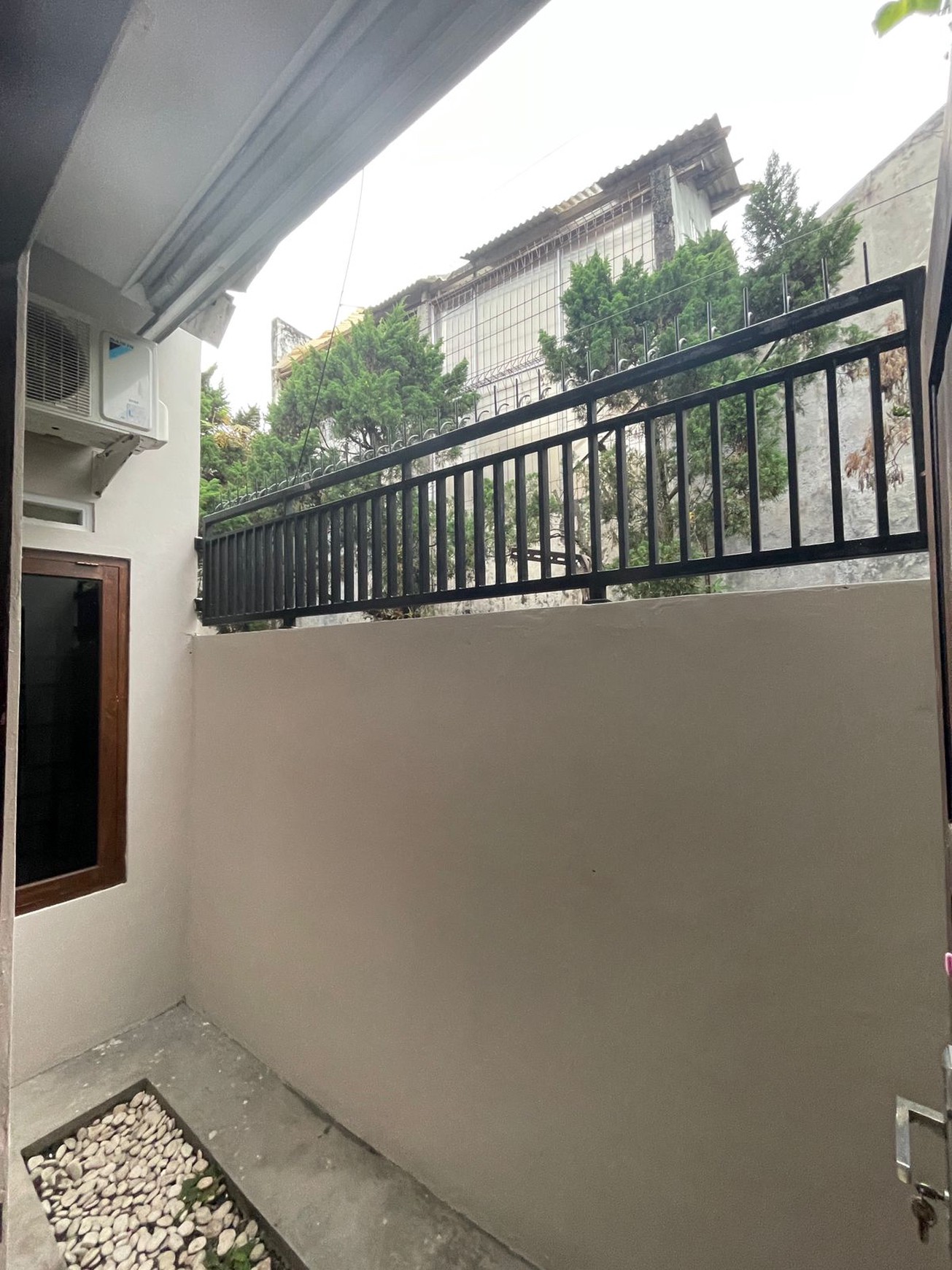 Rumah Tinggal Dalam Cluster Lokasi Area Jalan Kaliurang Km 6 Dekat UGM Condongcatur Depok Sleman