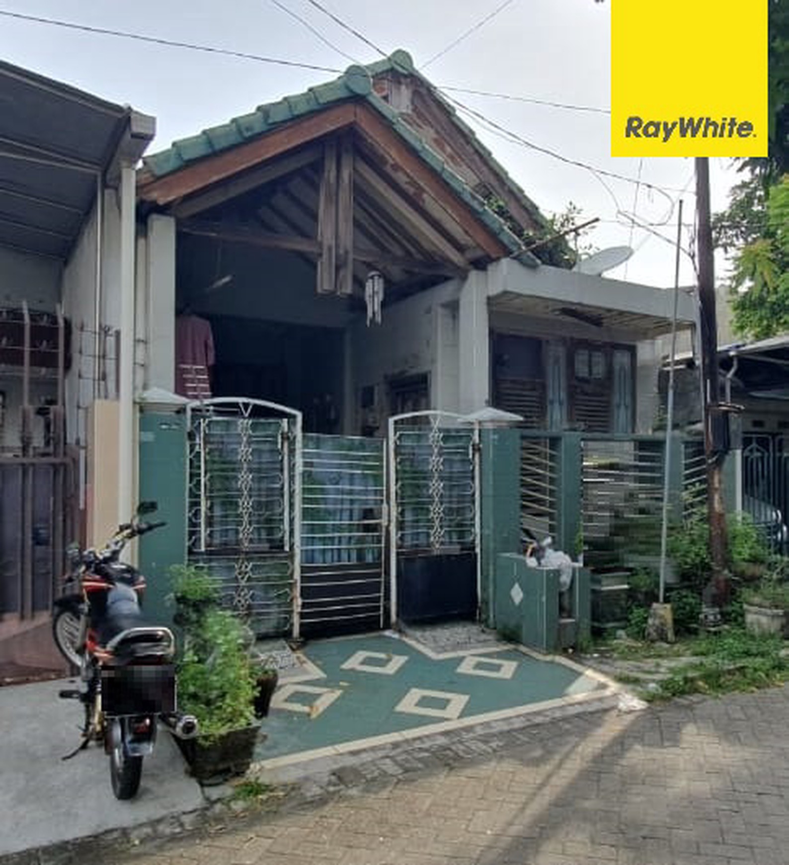 Dijual Rumah 2 lantai di Kupang Jaya Surabaya