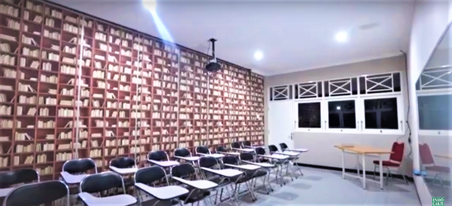 GEDUNG KOMERSIAL PREMIUM - SIAP GUNA & MENGUNTUNGKAN