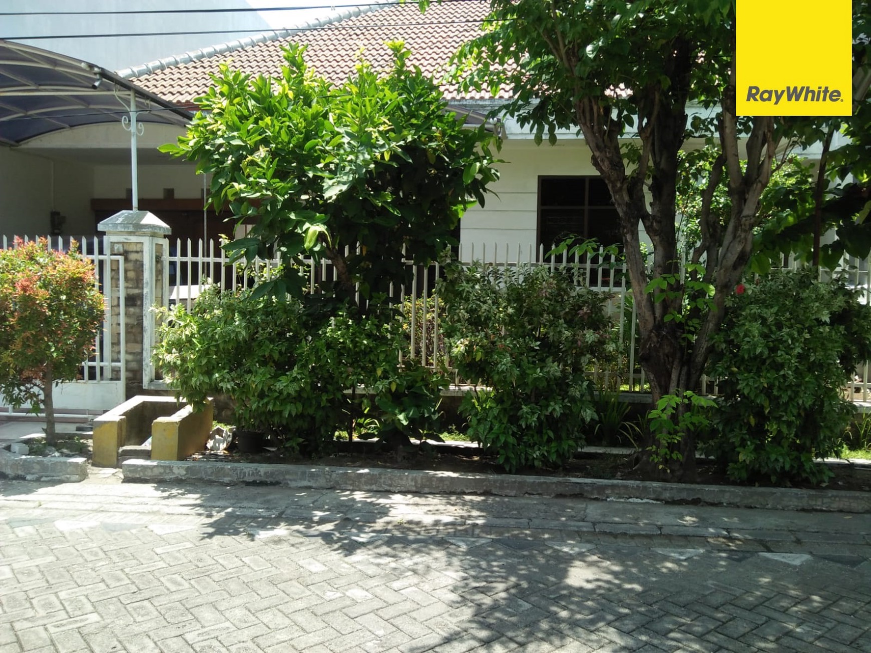 Dijual Rumah SHM di Jl Mojoarum Surabaya