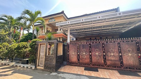 JUAL RUMAH MEWAH EKSKLUSIF  SIAP HUNI - NYAMAN LOKASI STRATEGIS