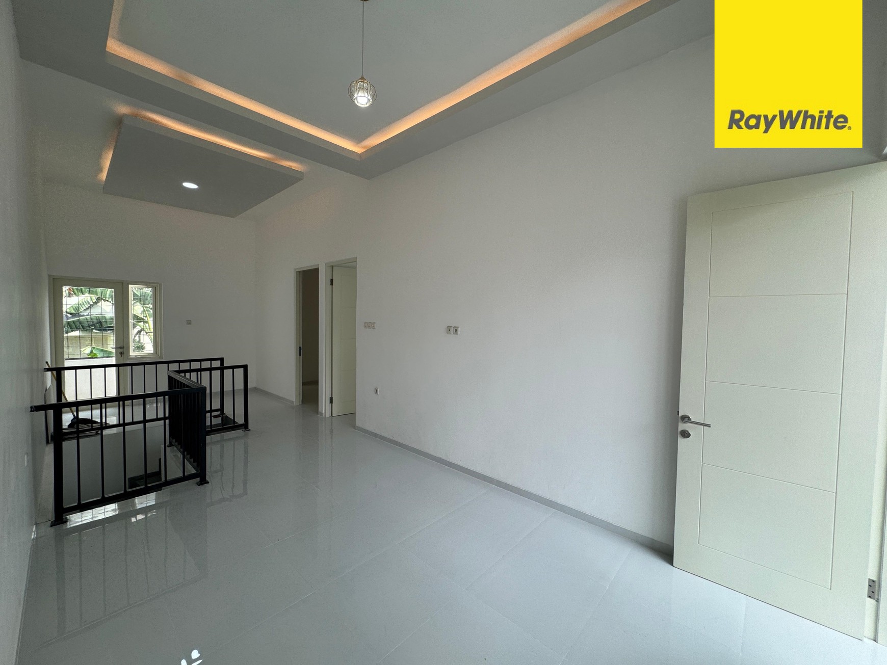 Dijual Rumah 2 lantai di Pantai Mentari Kenjeran Surabaya