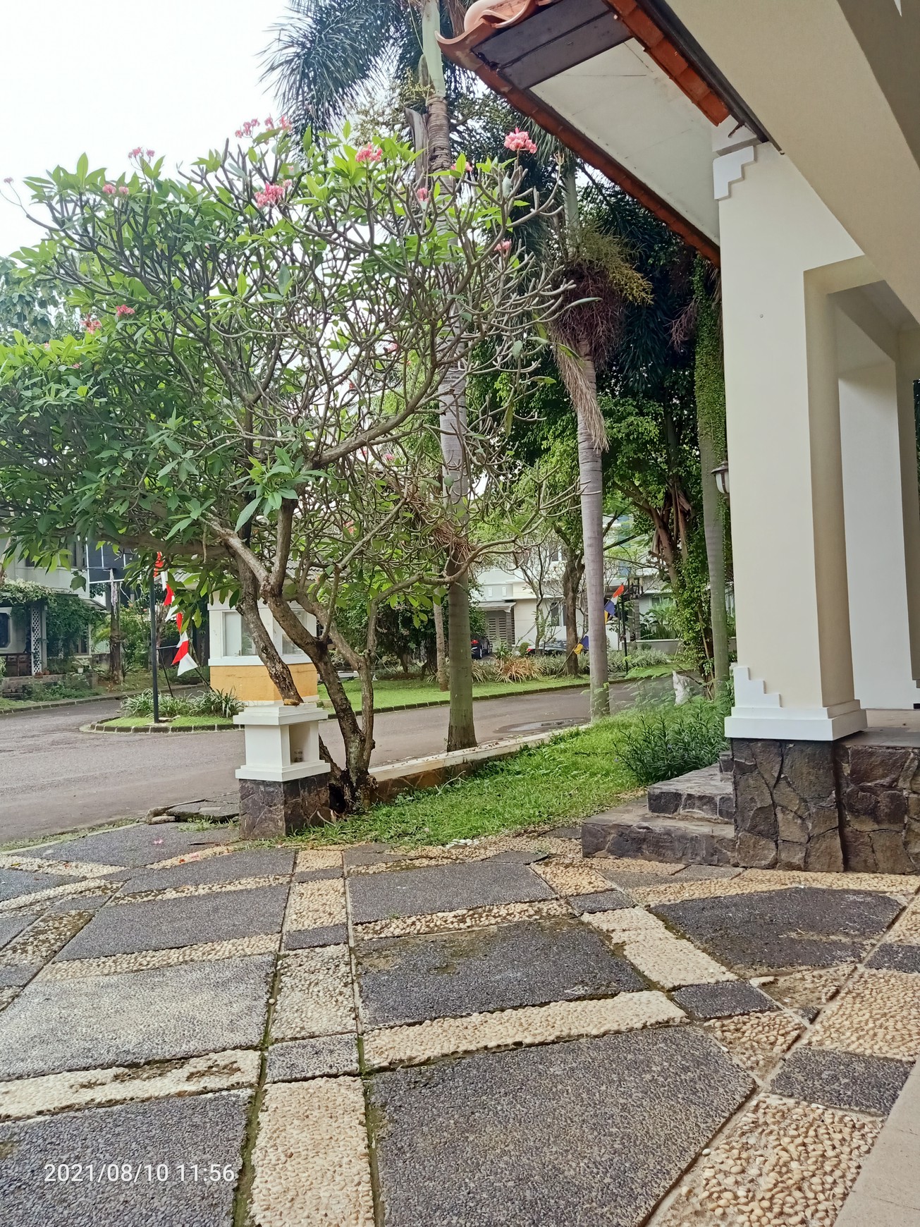 Rumah cantik kawasan eksklusif Bintaro sektor 9