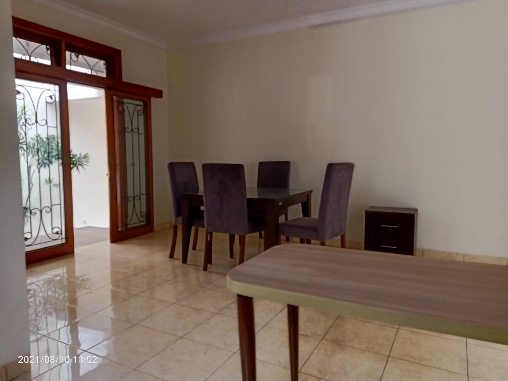 Rumah cantik kawasan eksklusif Bintaro sektor 9